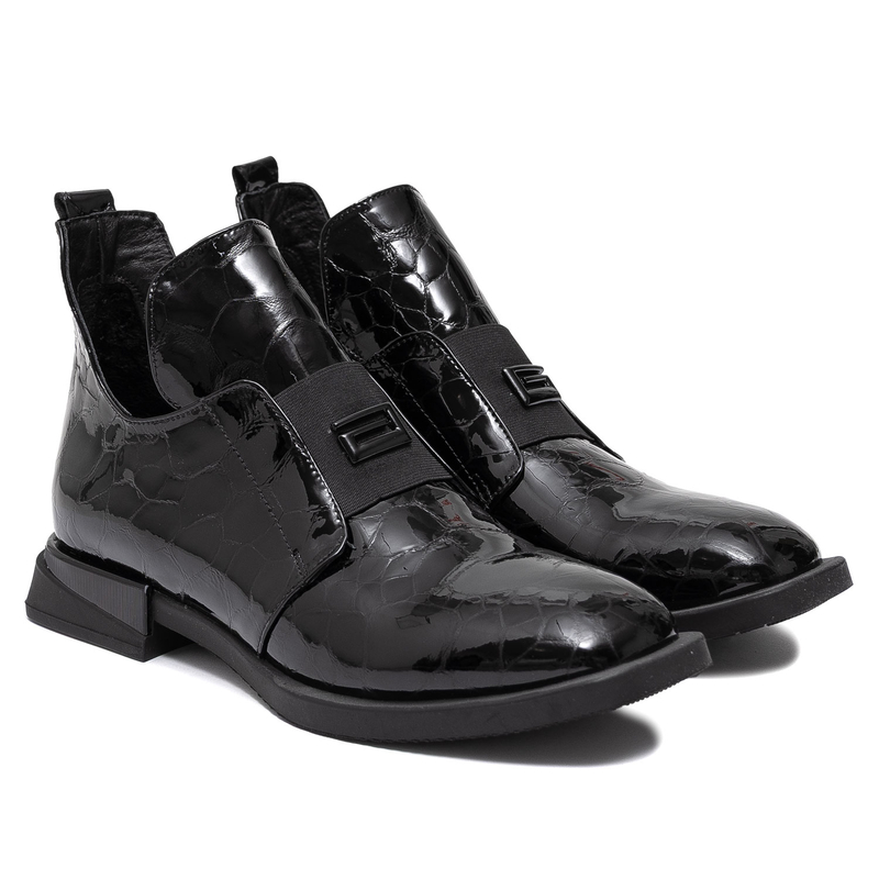 Boccato Skórzane Lakierowane Półbuty Z Tłoczeniem Croco Czarne 049-1738-64
