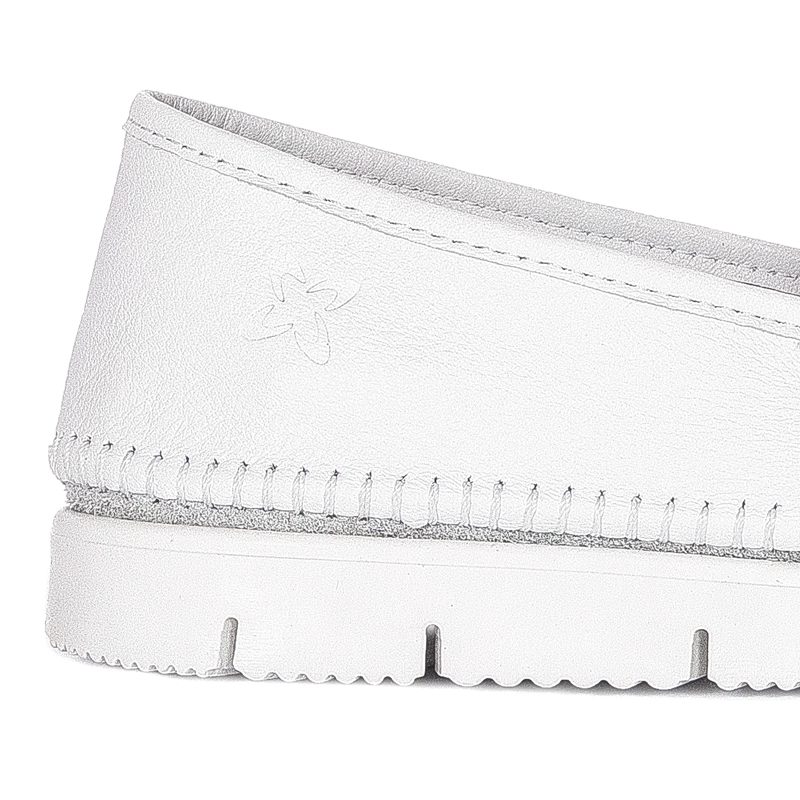 Maciejka 03512-26/00-5 White Flat Shoes