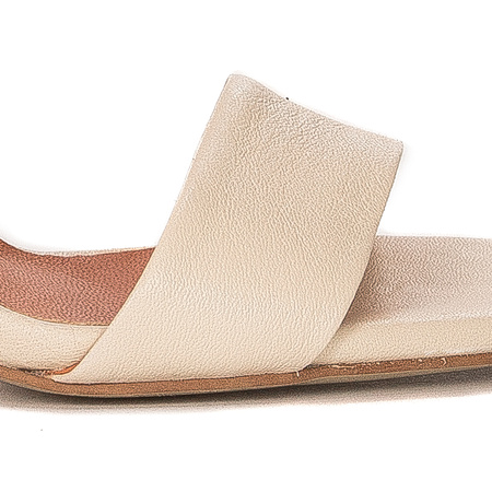 Venezia Esti Beige Sandals