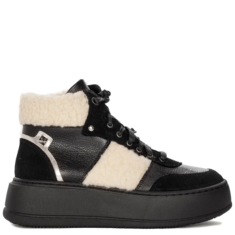 Maciejka Black Lace-Up warmed Boots