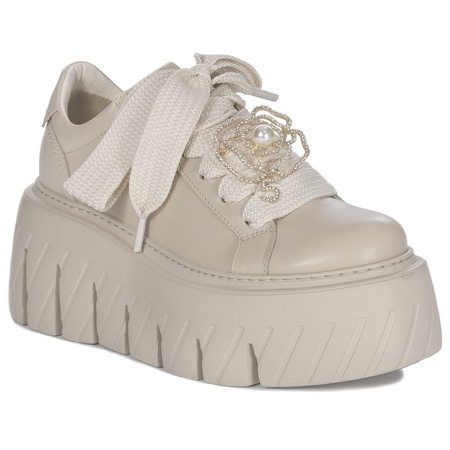 CheBello Women Flat Shoe Beige