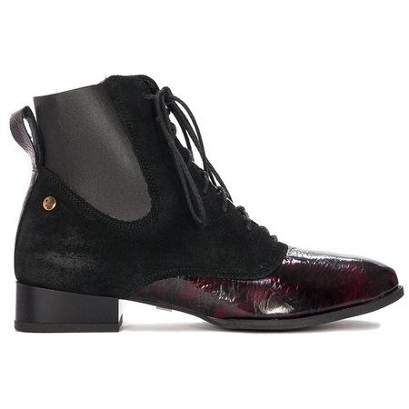Maciejka Black women's Lace-Up Boots