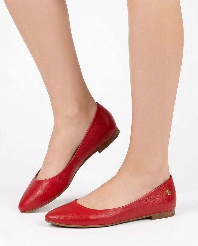 Maciejka Leather Slip-On Ballerinas Flat Sole Red 04100-08/00-8