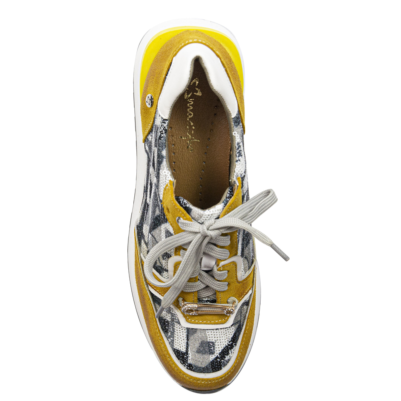 Maciejka Women's Leather Yellow Sneakers