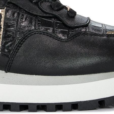 GOE II2N4080 Black Gold Sneakers