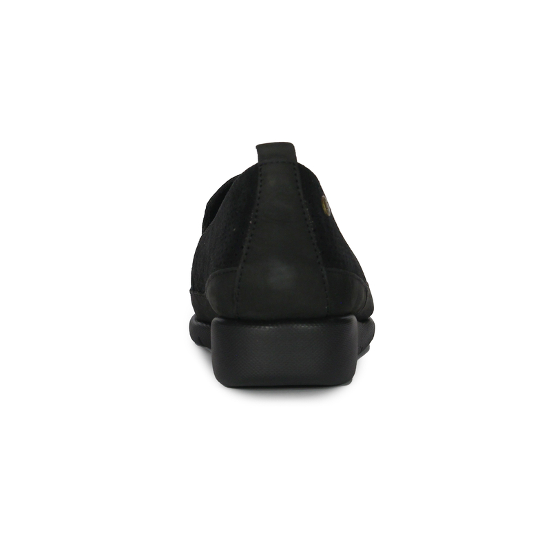 Maciejka Black Leather Low Shoes