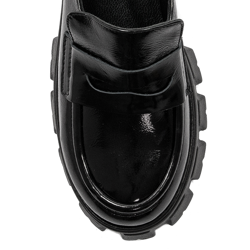 Venezia Półbuty damskie skórzane lakierowane Black czarne