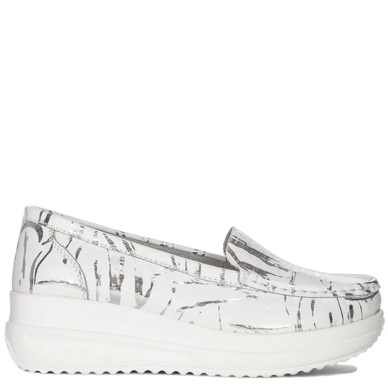 Artiker White & Silver Women's Flat Shoes