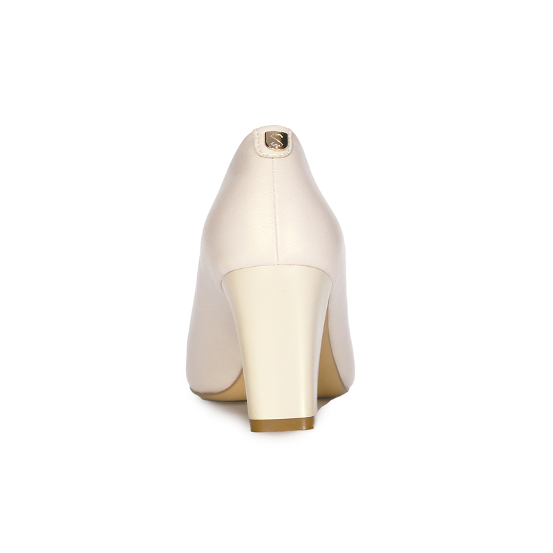 Sergio Leone Czółenka damskie Beige Pearl