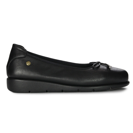 Maciejka Black Leather Low Shoes