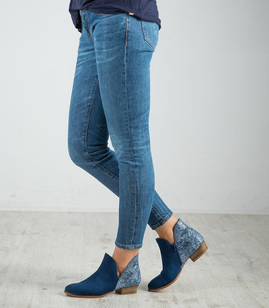 Maciejka Asymmetric Ankle Boots Low Heel Navy 04091-47/00-5