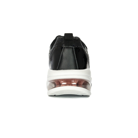 Sneakersy Guess FL7FEV FAL12 FEVER BLKMU