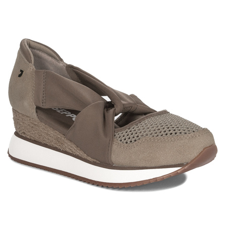 Gioseppo Women's Sandals Beige