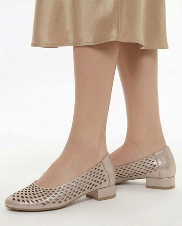 Maciejka Leather Openwork Low-Top Shoes, Gold 1107-2-GOLD