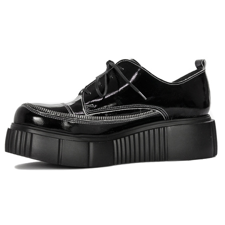 Maciejka Women's Black + White Shoes