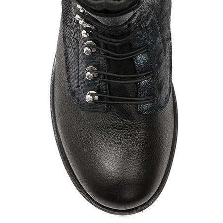 Maciejka 05582-01/00-7 Black Lace-Up Boots