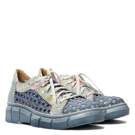 Maciejka Perforated Platform Shoes Pastel Blue 05850-17/00-1