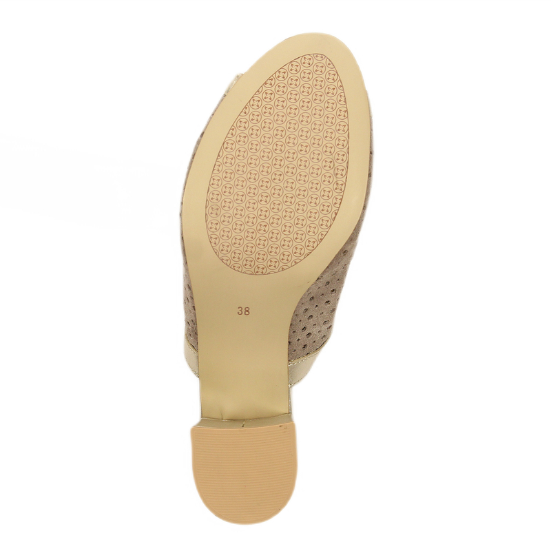Maciejka Women's Beige and Gold Pumps