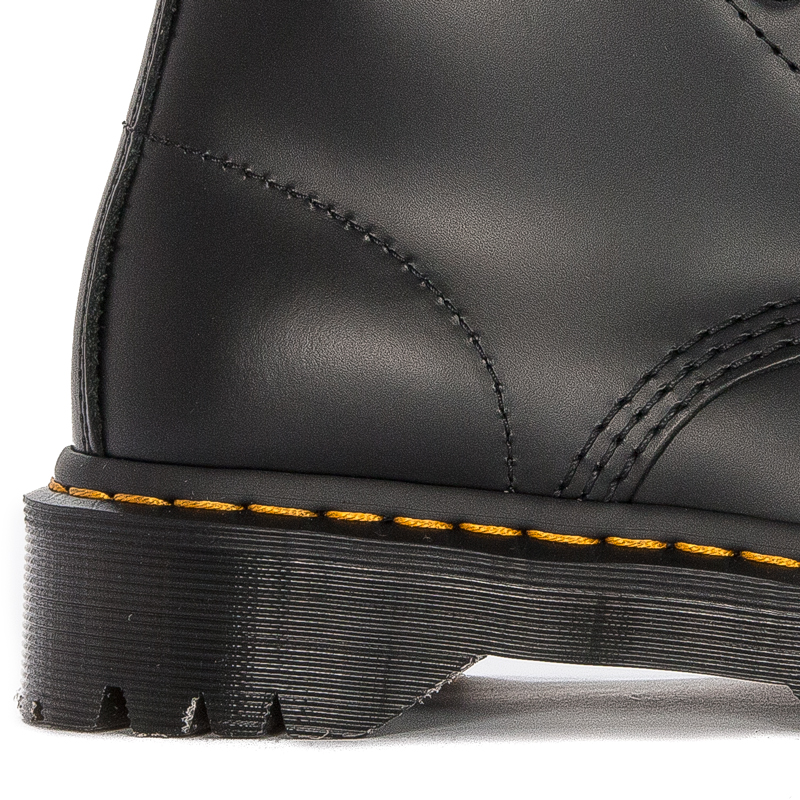 Dr. Martens Botki glany damskie skórzane 1460 Bex Black czarne