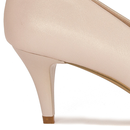 Sergio Leone Beige Pearl Pumps