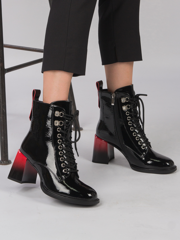 S.Barski Women's boots ankle boots black lacquered