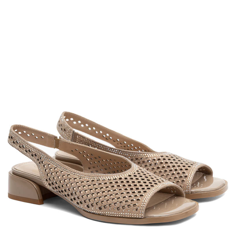 D&A Women's Flat-Heeled Sandals, Beige CR61-3131