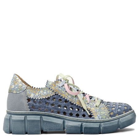 Maciejka Perforated Platform Shoes Pastel Blue 05850-17/00-1