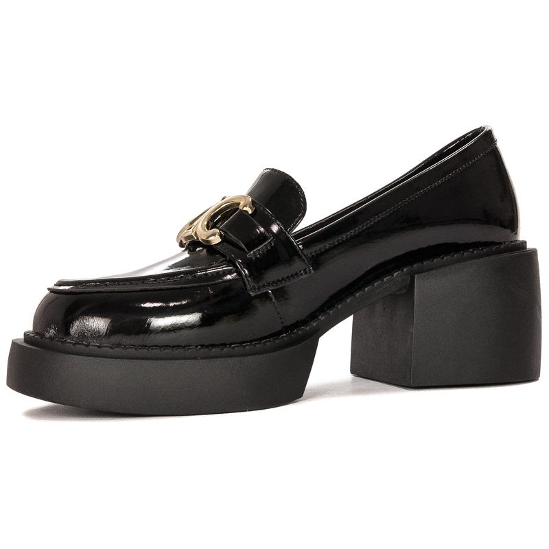 S.Barski Women's shoes on the platform black lacquer