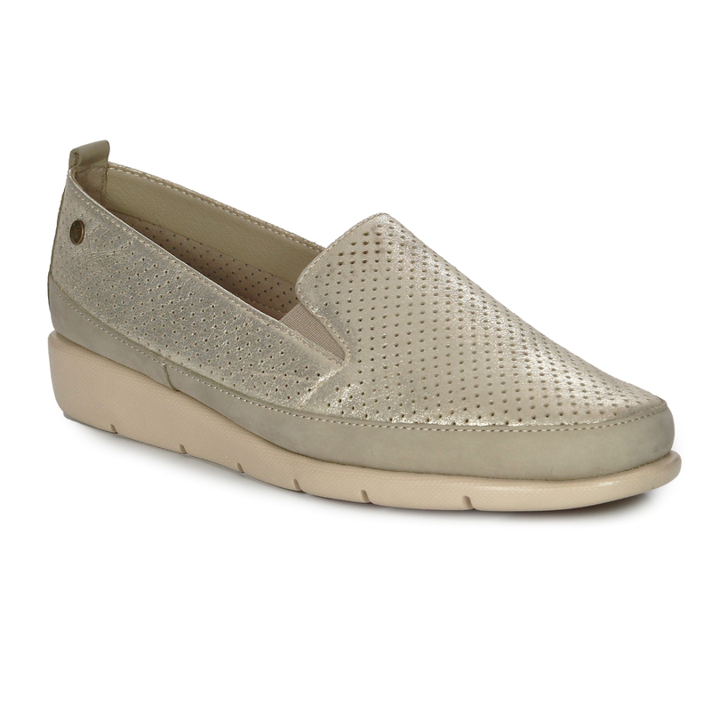 Maciejka Gold Leather Low Shoes