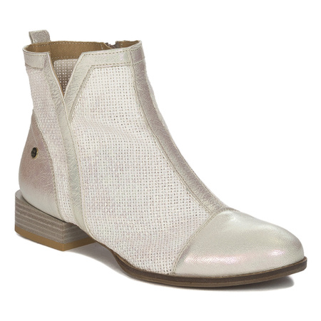 Maciejka Women's light beige leather boots