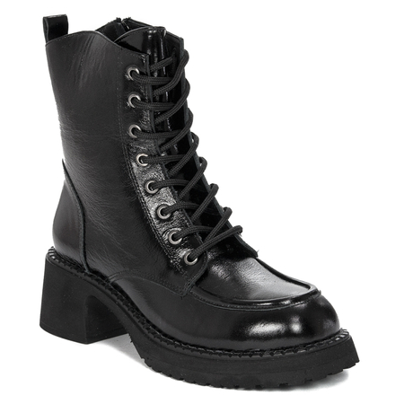 Boccato Women's leather ankle boots on a black post