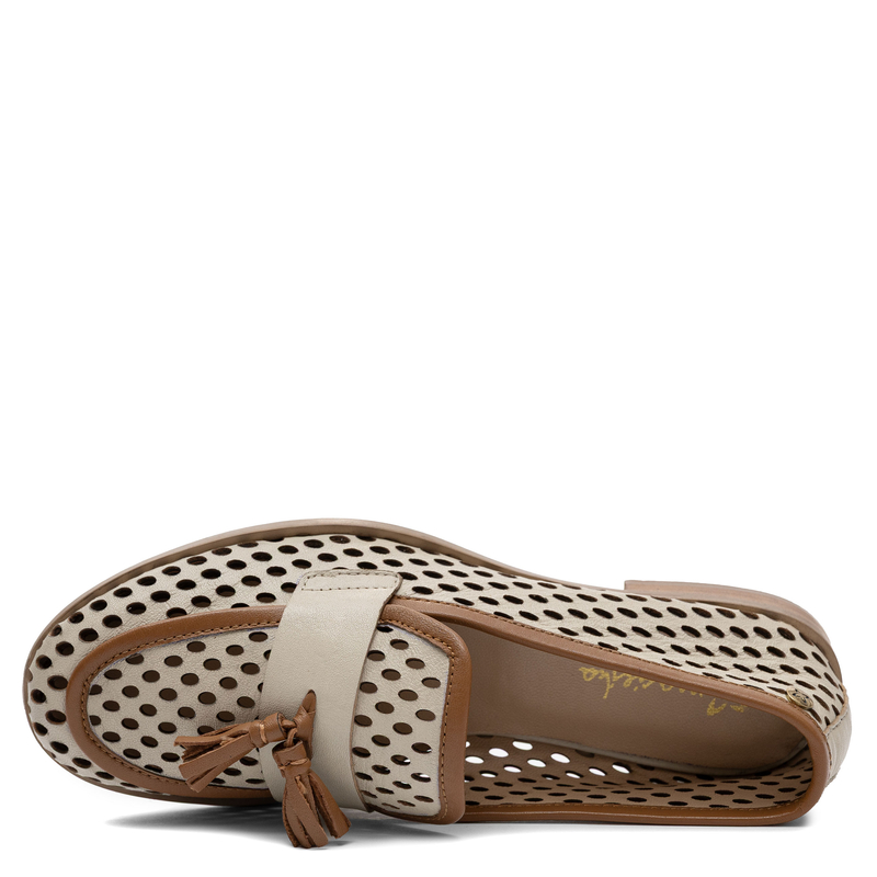 Maciejka Leather Perforated Loafers Tassel Beige-Brown HJ760-14/00-1