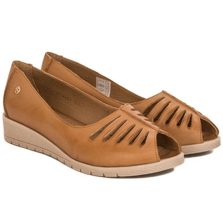 Maciejka 04499-29/00-1 Red Flat Shoes
