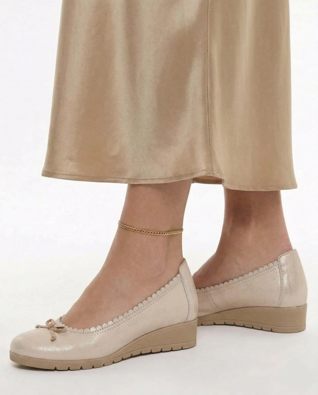 Maciejka Leather Wedge Ballerinas Scalloped Edge Metallic Beige 03469-10-00-5