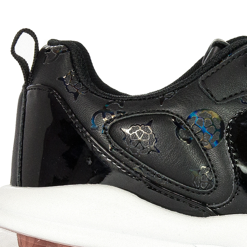 Sneakersy Guess FL7FEV FAL12 FEVER BLKMU