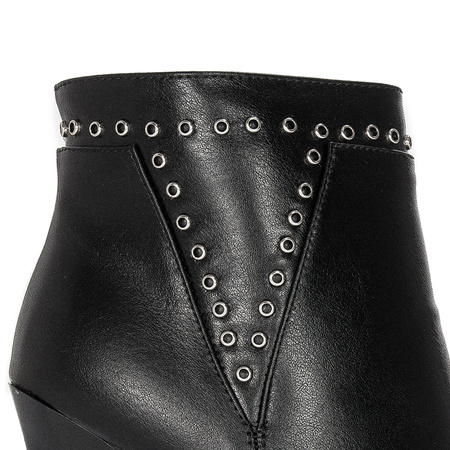 Women's Filippo boots on a black insulated heel