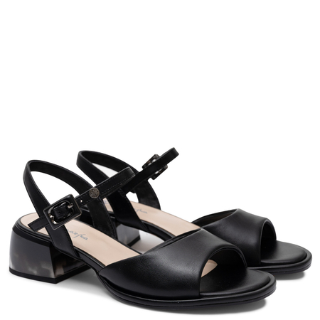 Maciejka Elegant Leather Sandals Black K7523-01/00-1