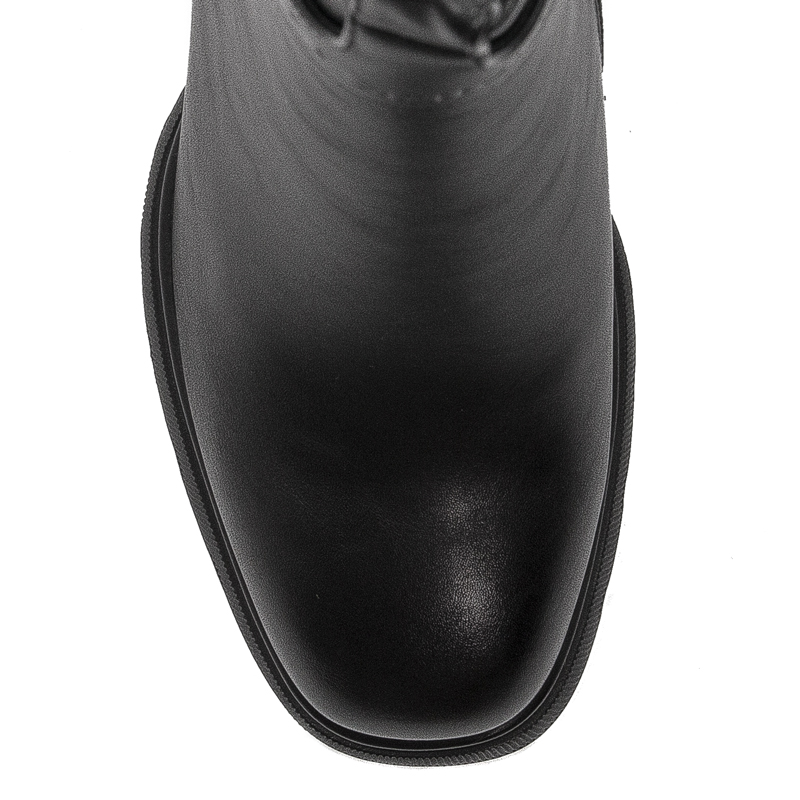 Women's Filippo boots on a black insulated post