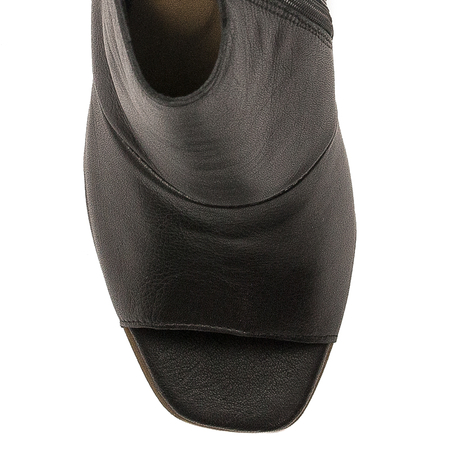 Venezia Women's Sandals On High Heel Black