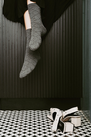 Steven Comet 066 Graphite Socks with Silver Thread