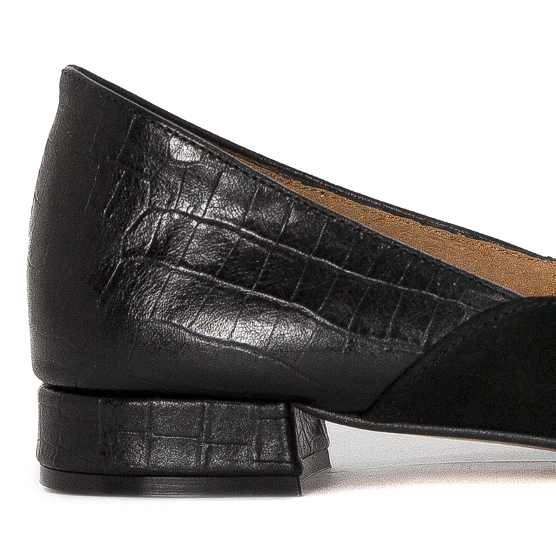 Maciejka Women's Black Pumps