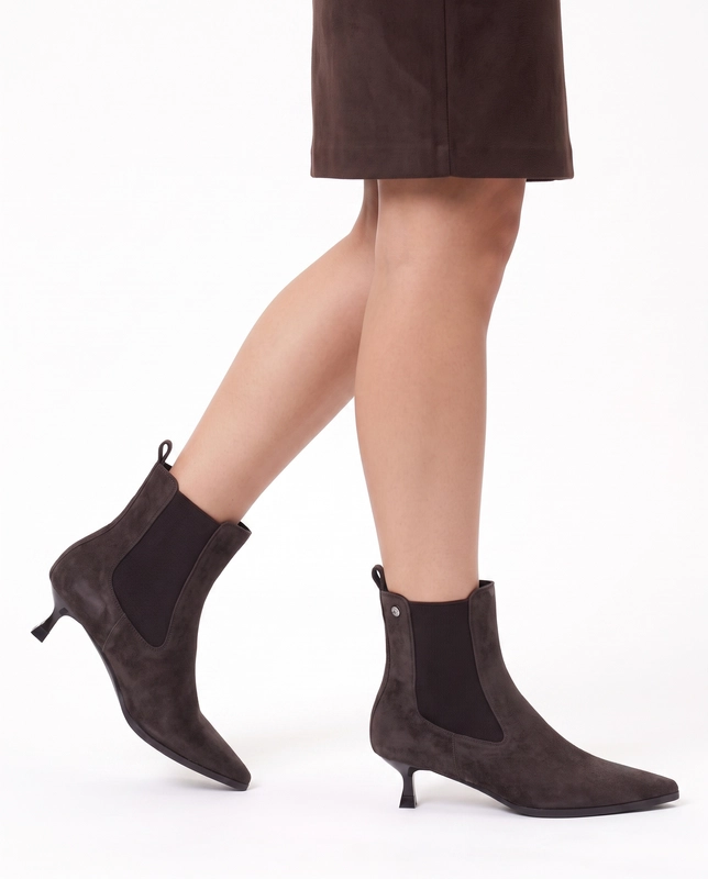 Maciejka Leather Ankle Boots Pointed Toe Kitten Heel Dark Chocolate K7756-02/00-7