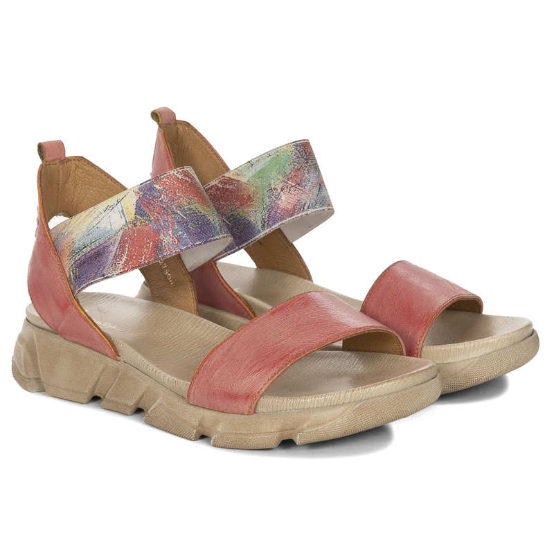 Maciejka Women's Red Beige Sandals