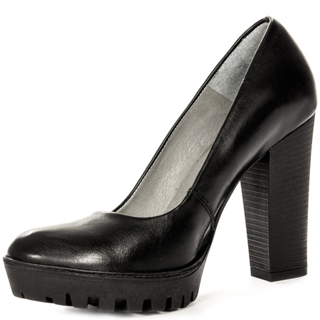  Maciejka Leather Pumps on Block Heel and Platform Black 02629-01-00-1 