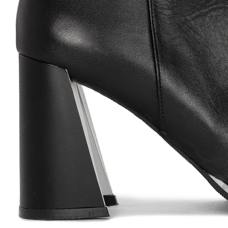 Leather Boccato boots on the Black post