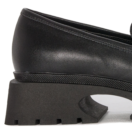 Women's leather shoes Artiker on the Black platform
