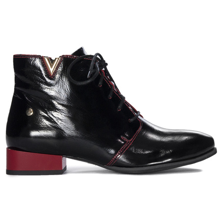 Maciejka Women's Black and Red Leather Boots