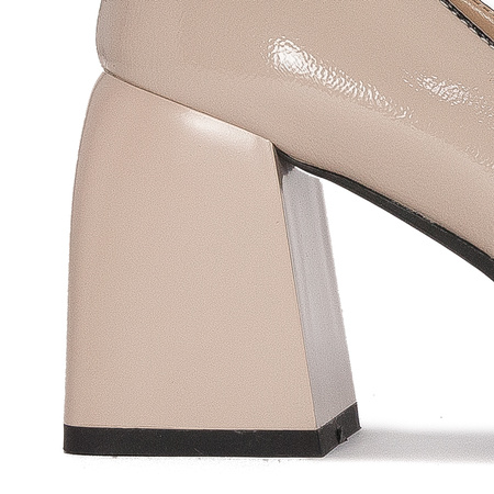 S.Barski Women's shoes on the post, beige lacquer