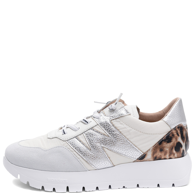 Wonders Sneakersy Damskie Na Platformie Skórzane Biało-Srebrne Panterka A-24100-BLANCO