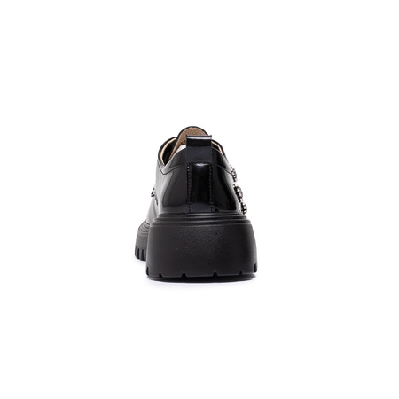 Artiker Women's Leather Patent Black Shoes